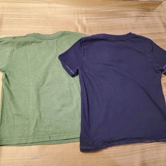 Two 4t tees - Picture 2 of 5